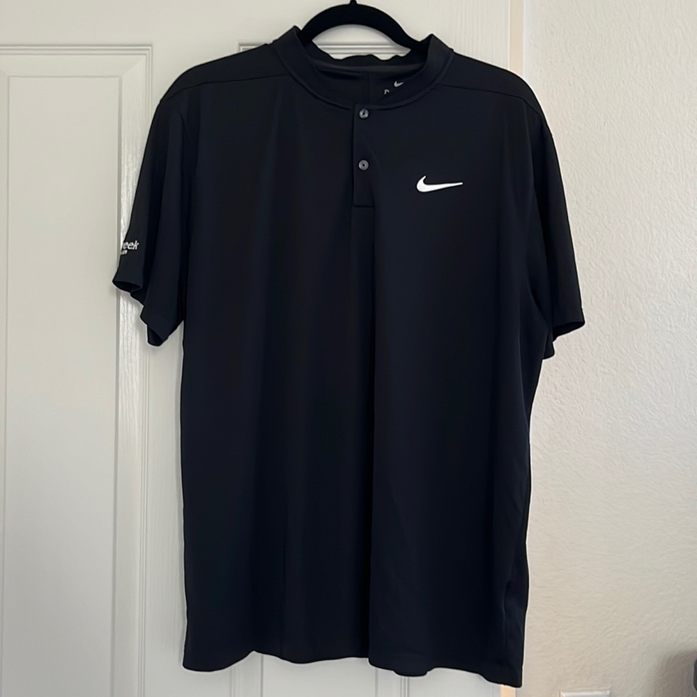 Nike polo shirt- blade collar